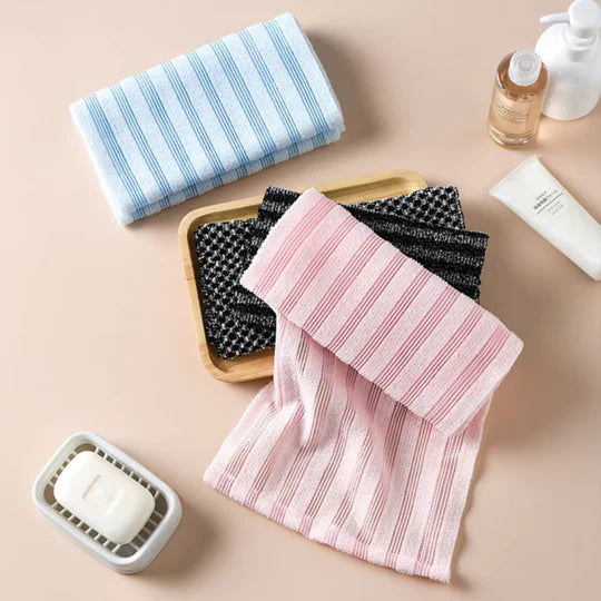 Antibacterial shower towel with scrub